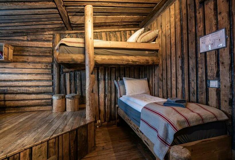 اتاق استاندارد سه نفره, Basecamp