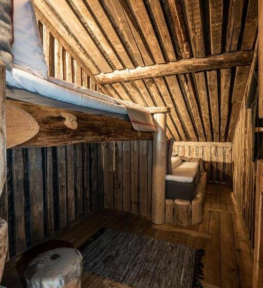 اتاق خانوادگی, Basecamp