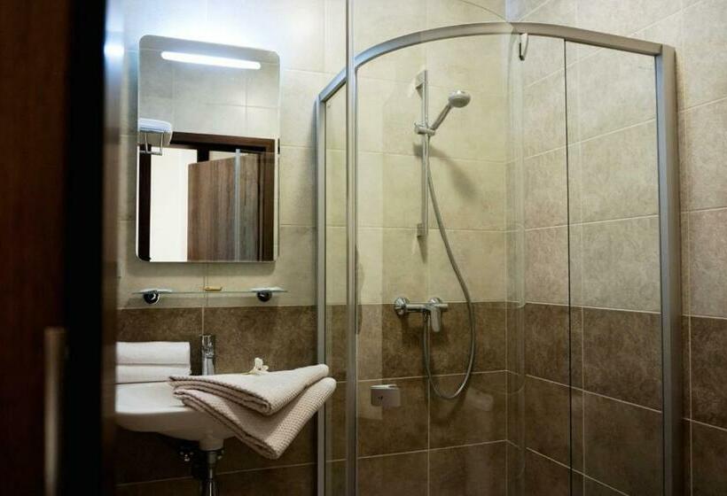 سوییت جونیور, Dzūkijos Dvaras