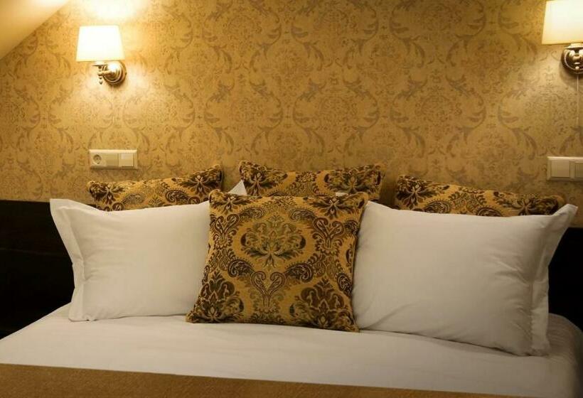 سوییت جونیور, Dzūkijos Dvaras