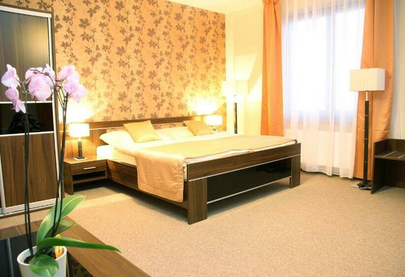 Номер Стандарт, Elegance