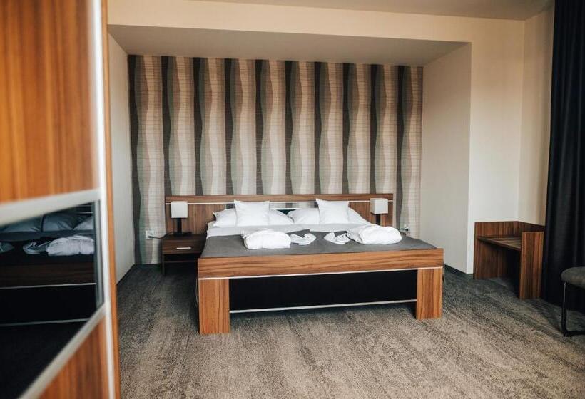 スタンダードルーム, Elegance