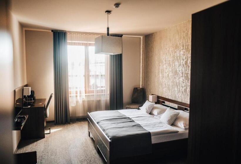 スタンダードルーム, Elegance