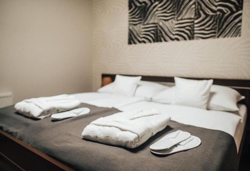 スイート, Elegance