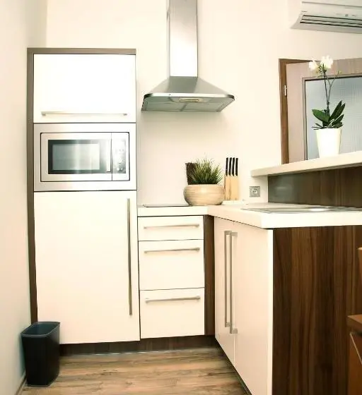 Suite, Elegance