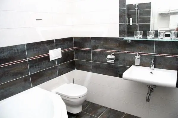 Suite, Elegance