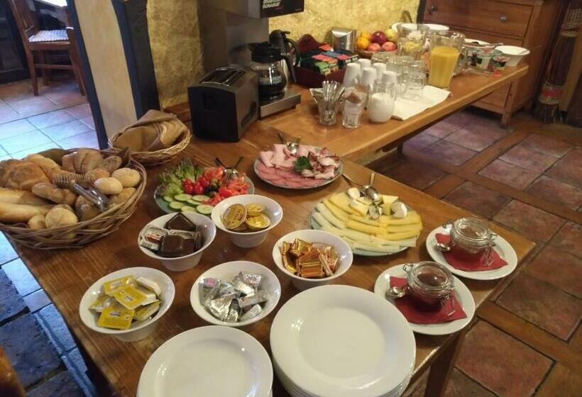 חדר סטנדרט, Erika