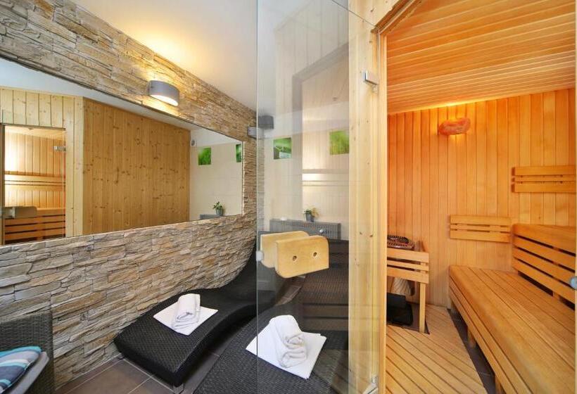 סוויטה משפחתית, Erika