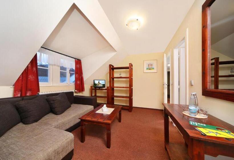 סוויטה משפחתית, Erika