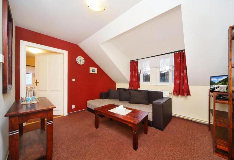 سوییت خانوادگی, Erika