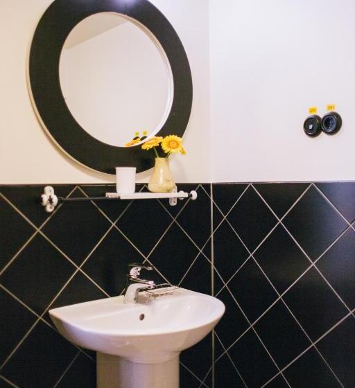 اتاق استاندارد یک نفره, Kuldigas Metropole