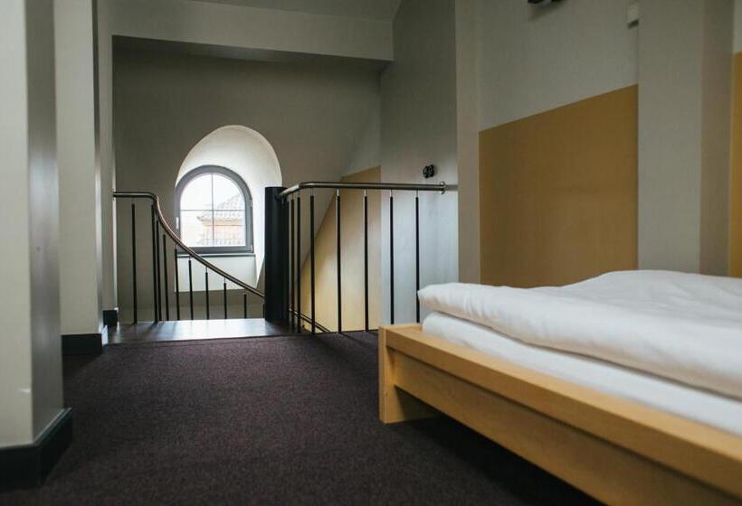 اتاق استاندارد, Kuldigas Metropole