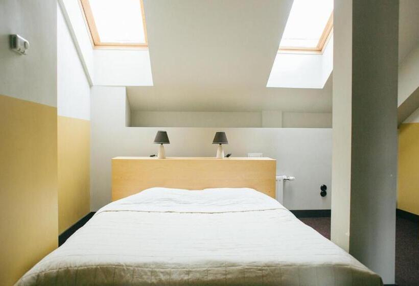 اتاق استاندارد, Kuldigas Metropole