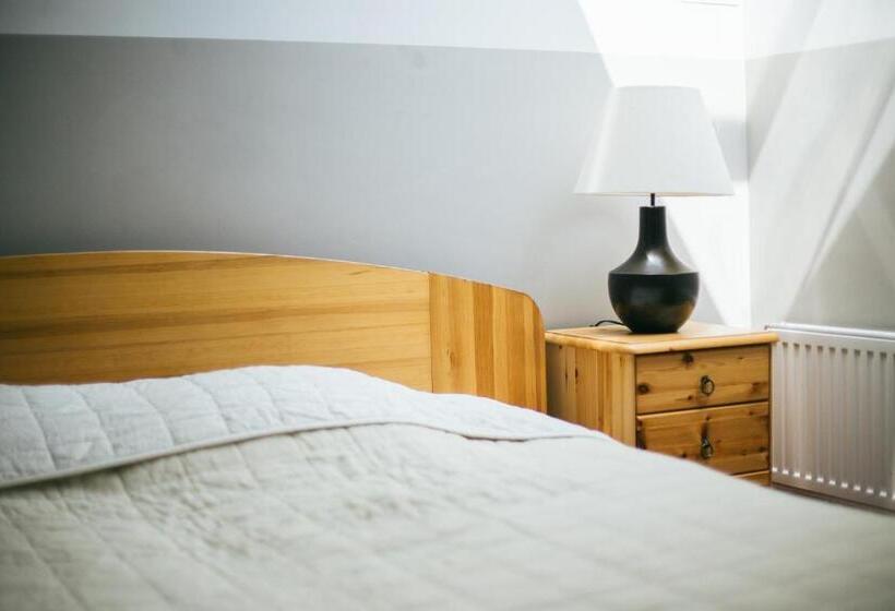 اتاق استاندارد, Kuldigas Metropole