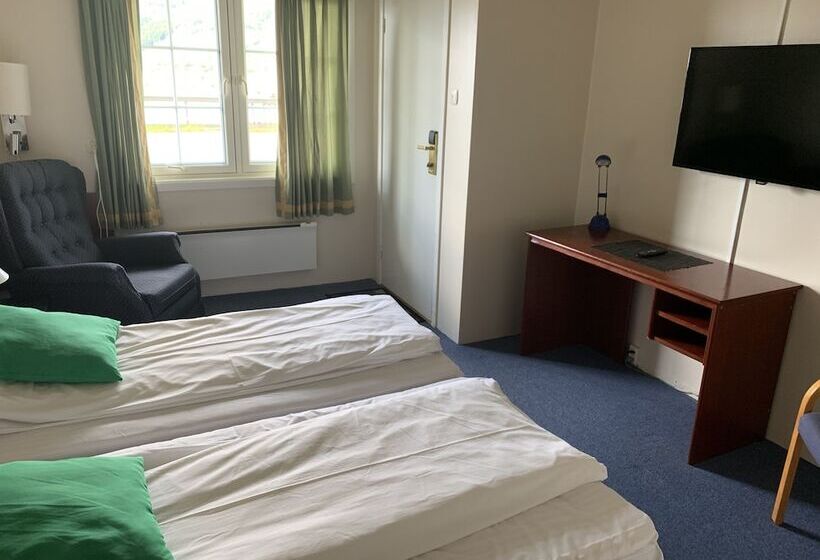 Habitació Economy, Moi