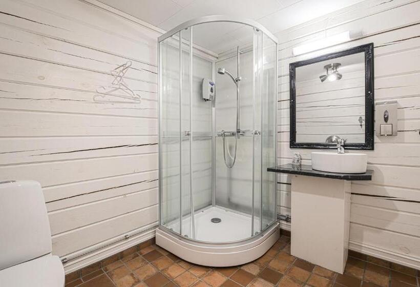 חדר משפחתי, Namsentunet