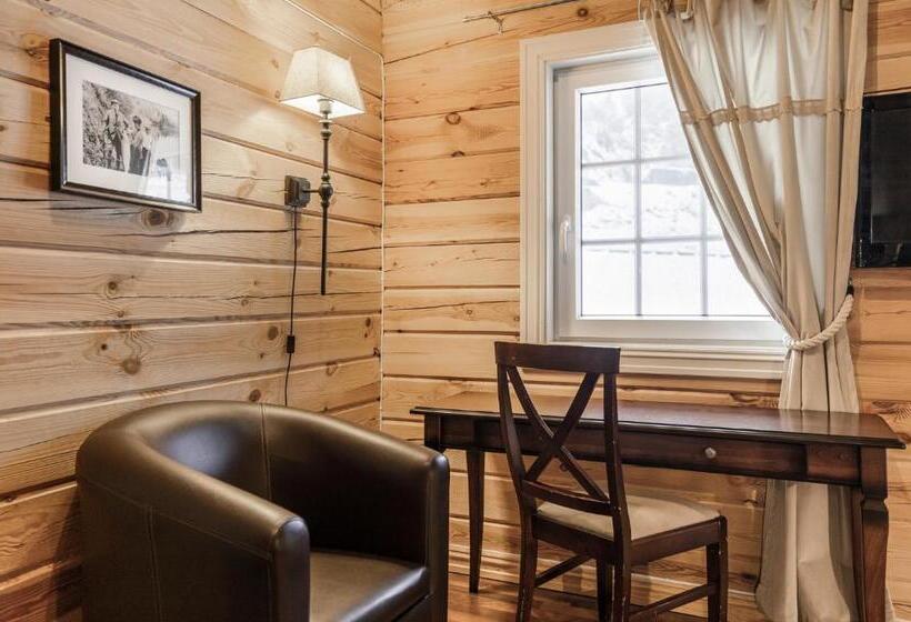 חדר משפחתי, Namsentunet