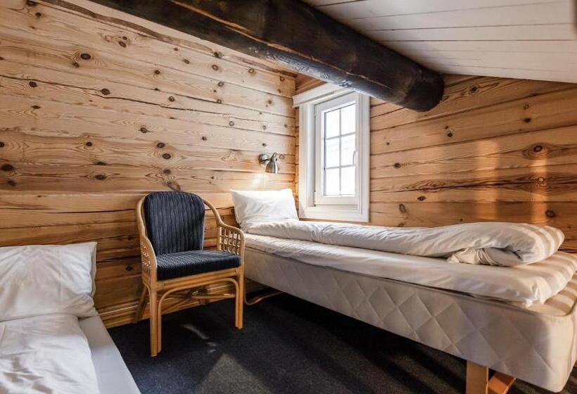 חדר משפחתי, Namsentunet