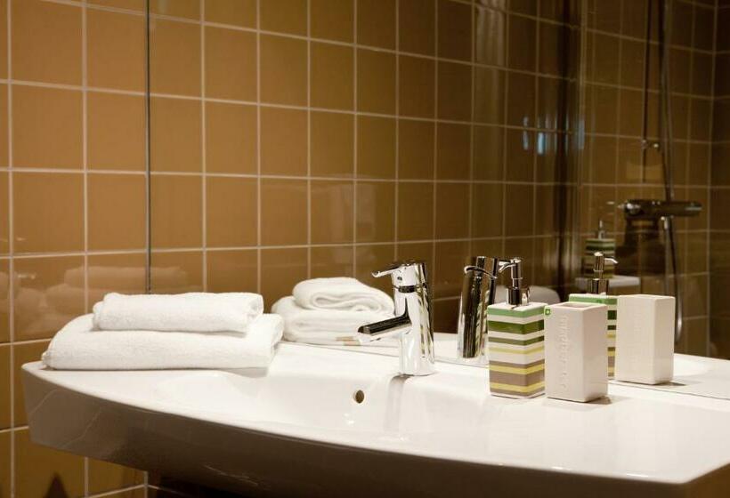 חדר משפחתי, Naturum Vänerskärgården   Victoriahuset