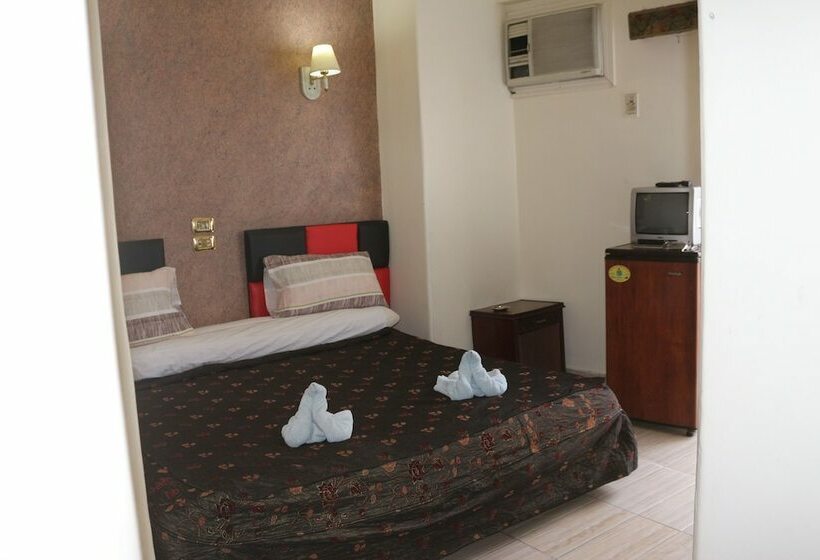 اتاق استاندارد یک نفره, Nubanile