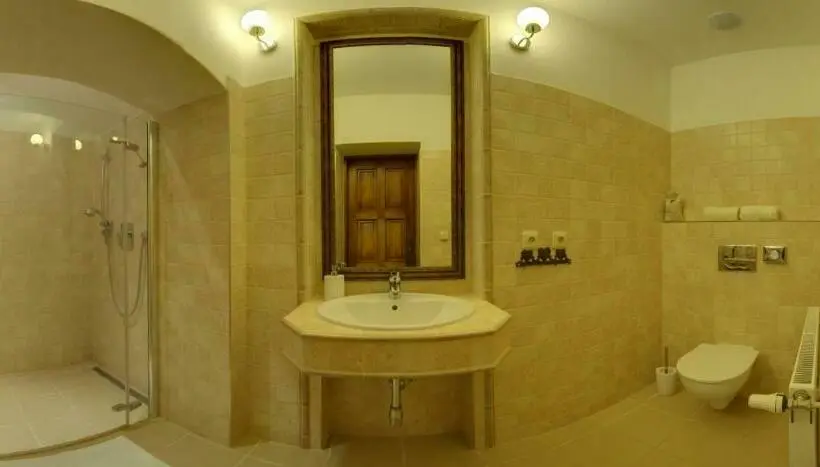Huoneisto 1 Makuuhuone, Panský Dům