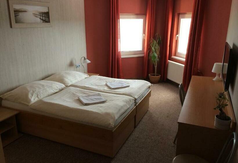 غرفة قياسية, Pohádka