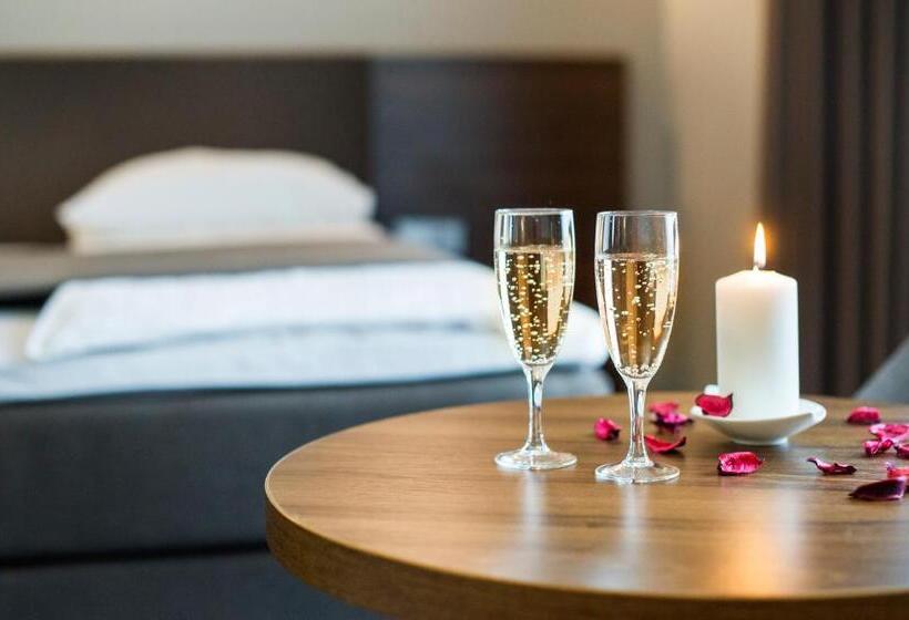 اتاق سوپریور, Porto