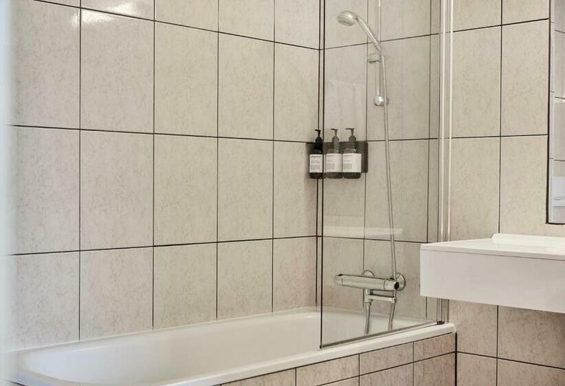 סוויטה, Rederiet