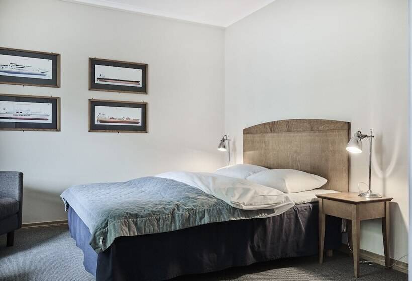 חדר סטנדרט, Rederiet