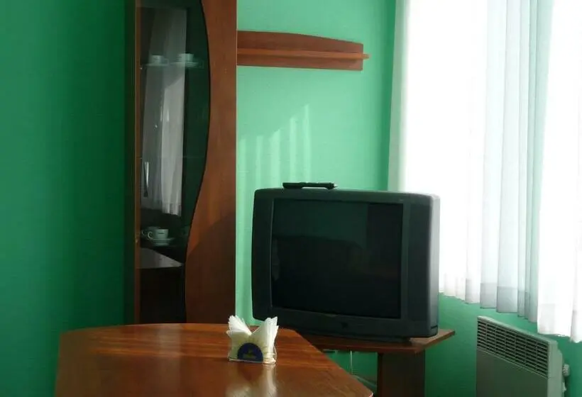 سوئیت 2 خوابه, Skaistažiedė