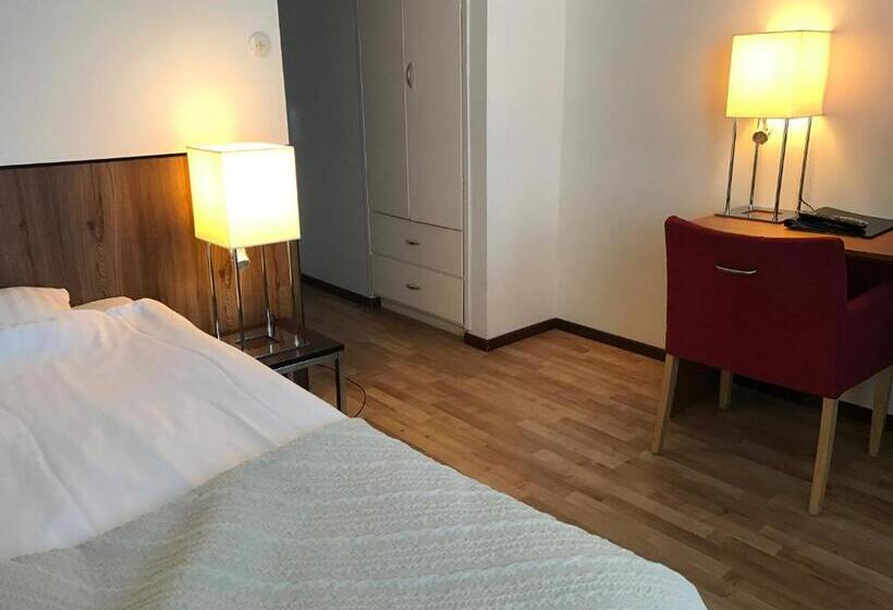 Номер Стандарт Индивидуальный, Strand City Hotell