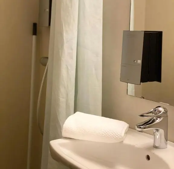 Economy-huone, Strand City Hotell