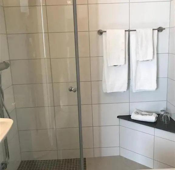 Sviitti Merinäkymä, Strand City Hotell