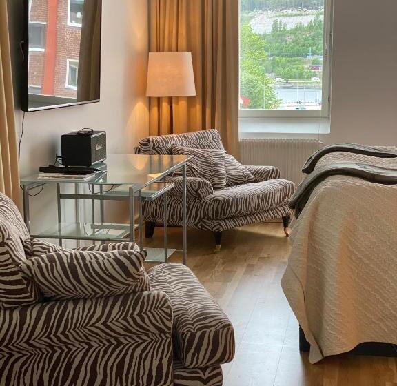 Люкс Вид на Море, Strand City Hotell