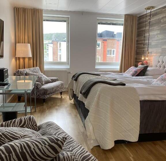 Люкс Вид на Море, Strand City Hotell