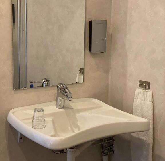 Номер Стандарт Индивидуальный, Strand City Hotell