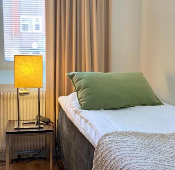 Номер Стандарт Индивидуальный, Strand City Hotell