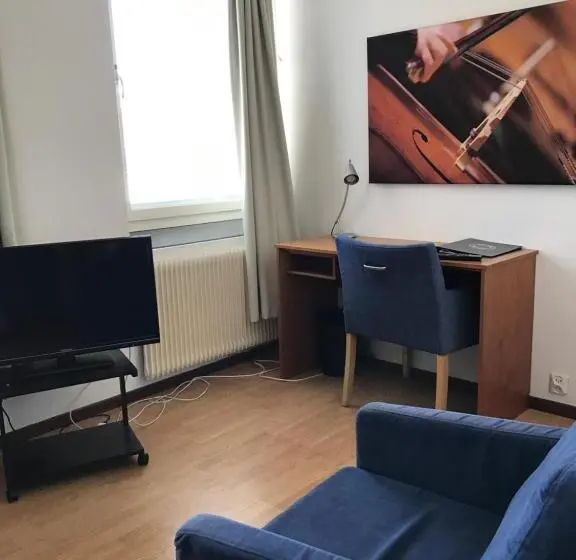 Standard Yhden Hengen Huone, Strand City Hotell