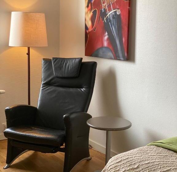 Номер Стандарт Индивидуальный, Strand City Hotell