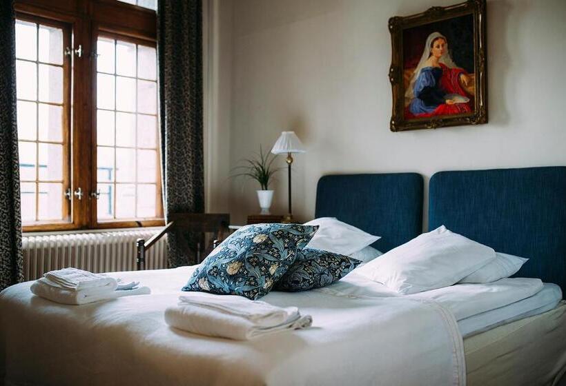 带共用浴室的标准房间, Teleborgs Slott