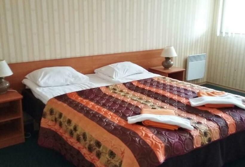 سوییت, L Wironia