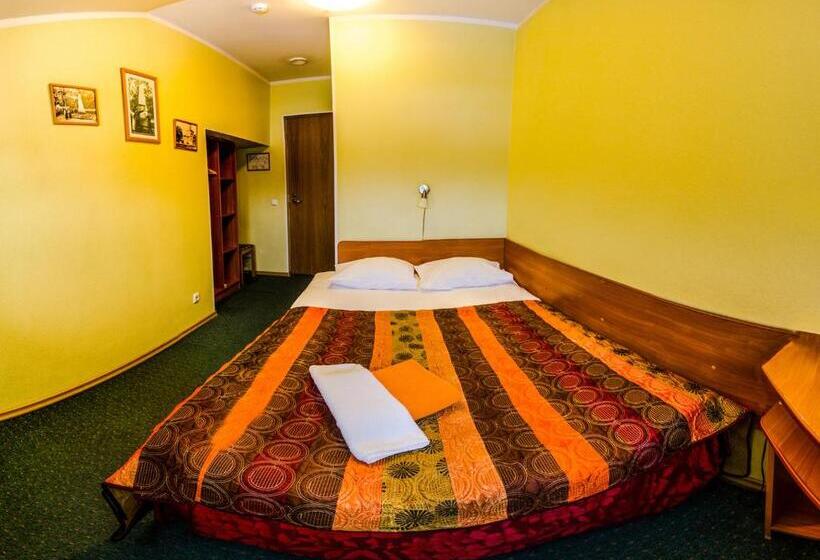 اتاق استاندارد یک نفره, L Wironia