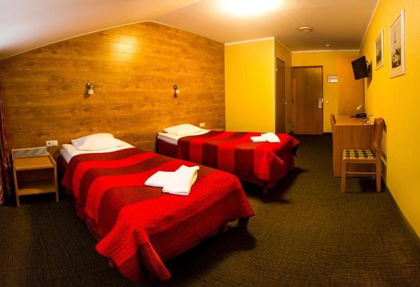 اتاق استاندارد, L Wironia