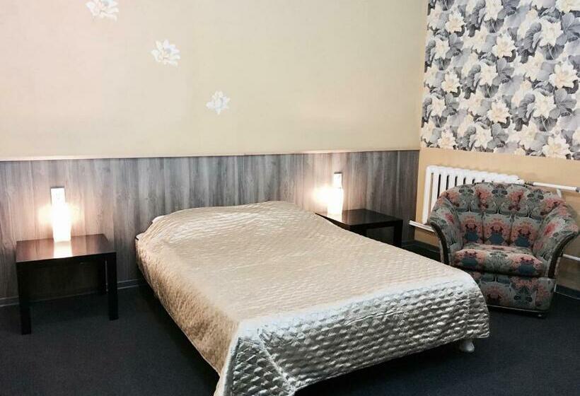 اتاق استاندارد با سرویس بهداشتی مشترک, Maria Hostel