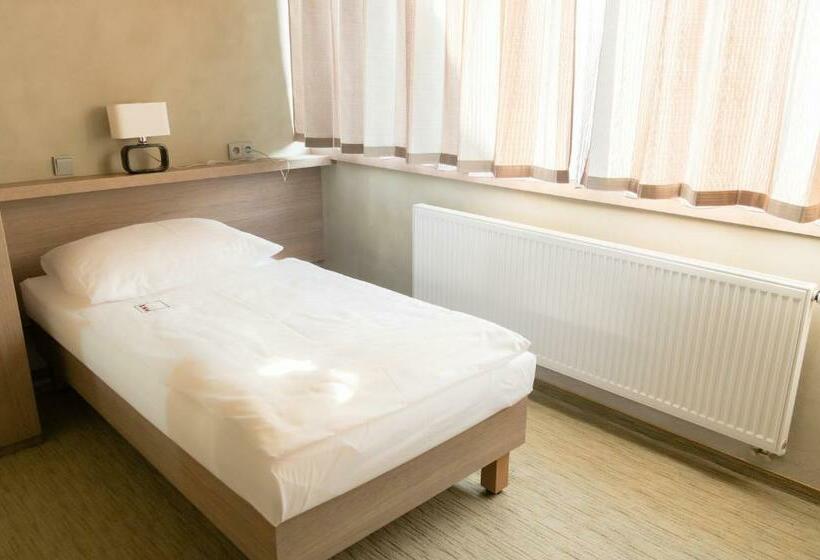 غرفة قياسية فردية لذوى الإحتياجات الخاصة, Pivotel Mmx