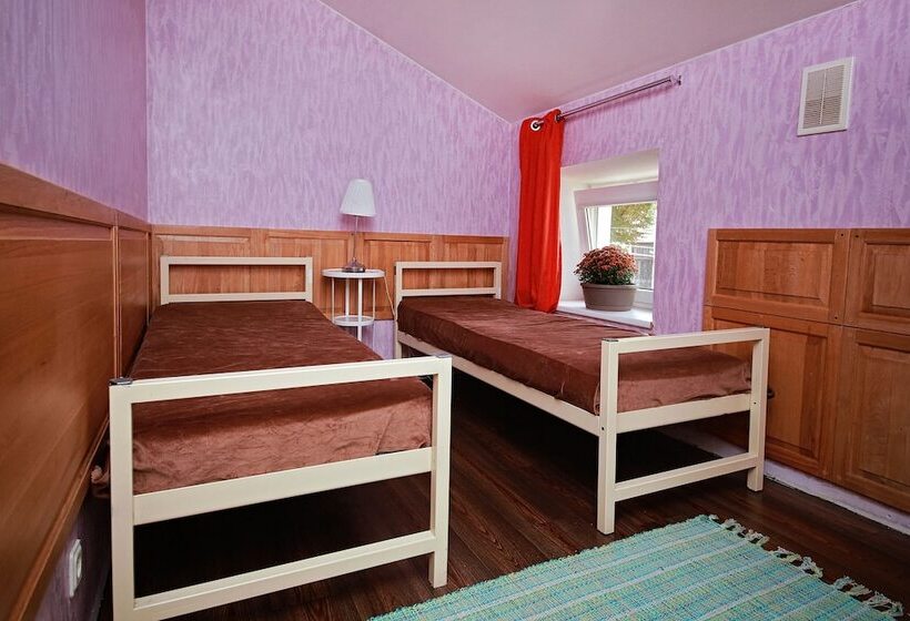 اتاق استاندارد با سرویس بهداشتی مشترک, Sodu Rooms Hostel