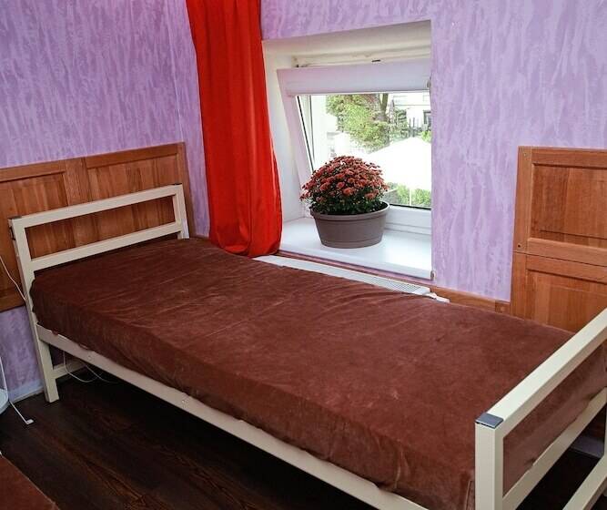 اتاق استاندارد با سرویس بهداشتی مشترک, Sodu Rooms Hostel