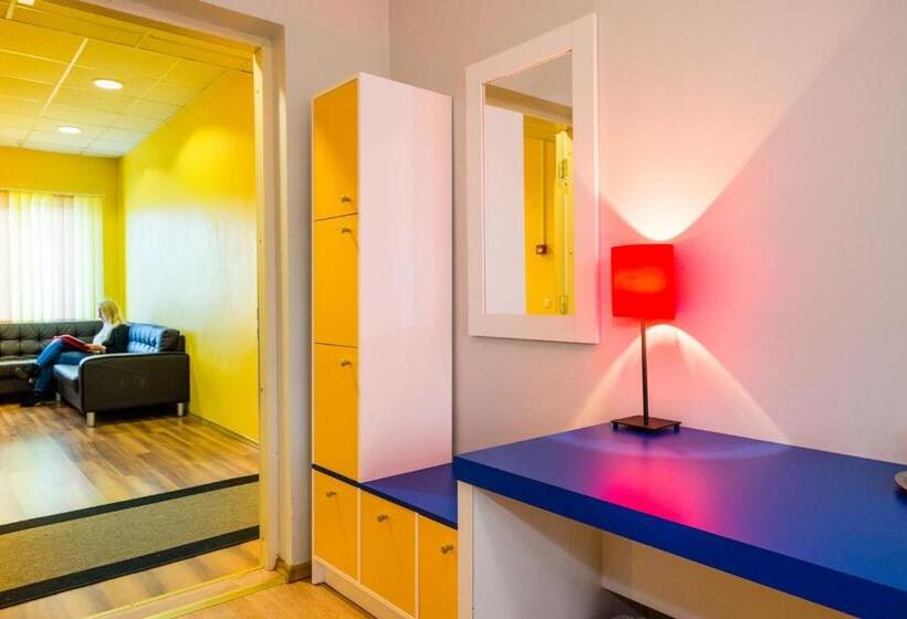 اتاق استاندارد با سرویس بهداشتی مشترک, Tamme Staadioni Hostel