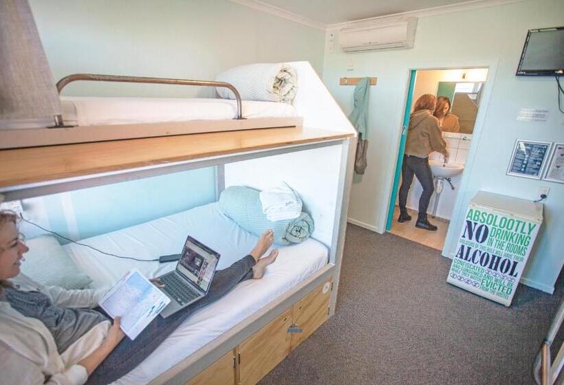 Deluxe Neljän Hengen Huone, Absoloot Hostel Queenstown