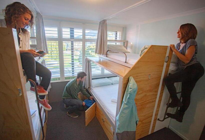 Deluxe Neljän Hengen Huone, Absoloot Hostel Queenstown